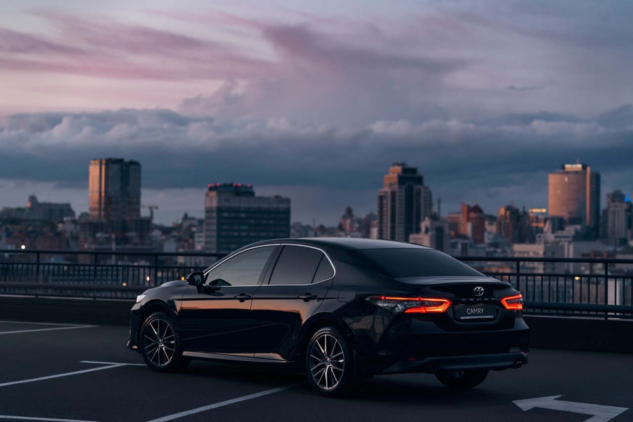 Camry Exterior image9