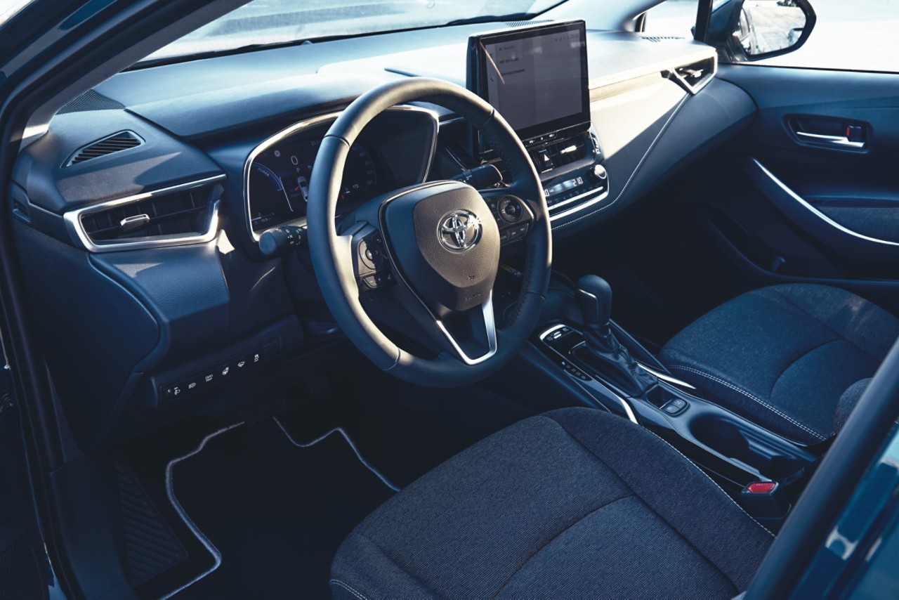 Toyota Corolla Sedan