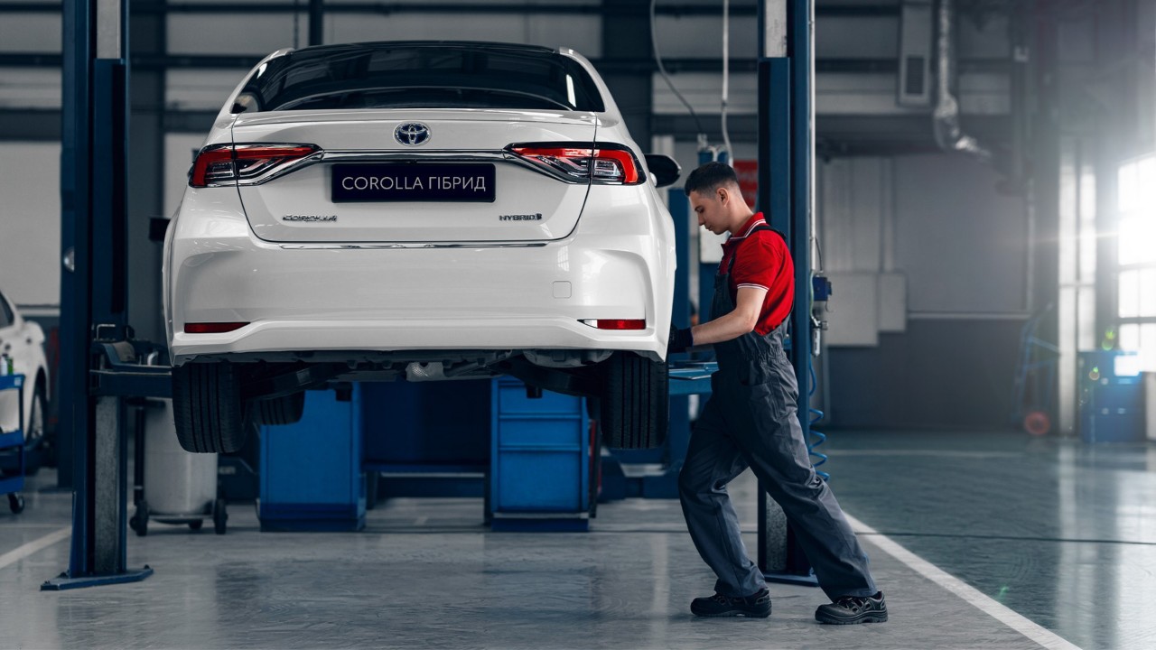 toyota service in europe pic