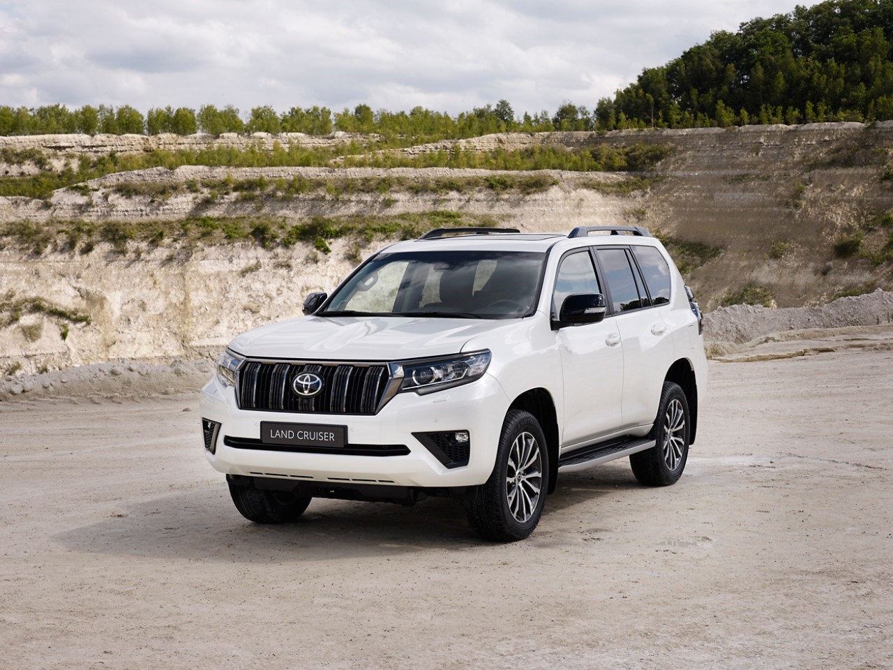 land-cruiser-prado gallery image6