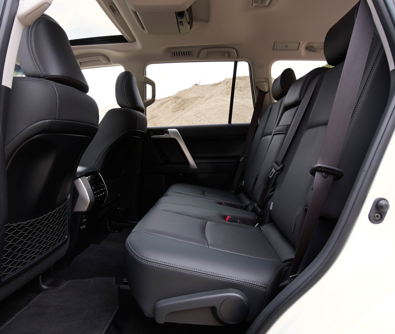 land-cruiser-prado gallery image14