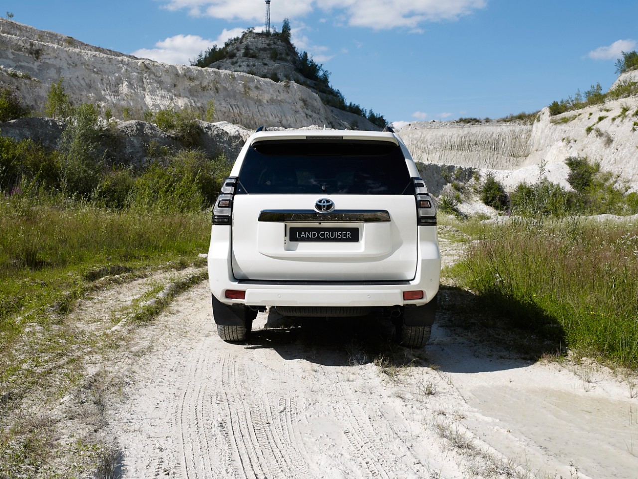 land-cruiser-prado gallery image7