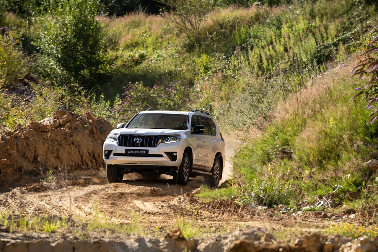 land-cruiser-prado gallery image11