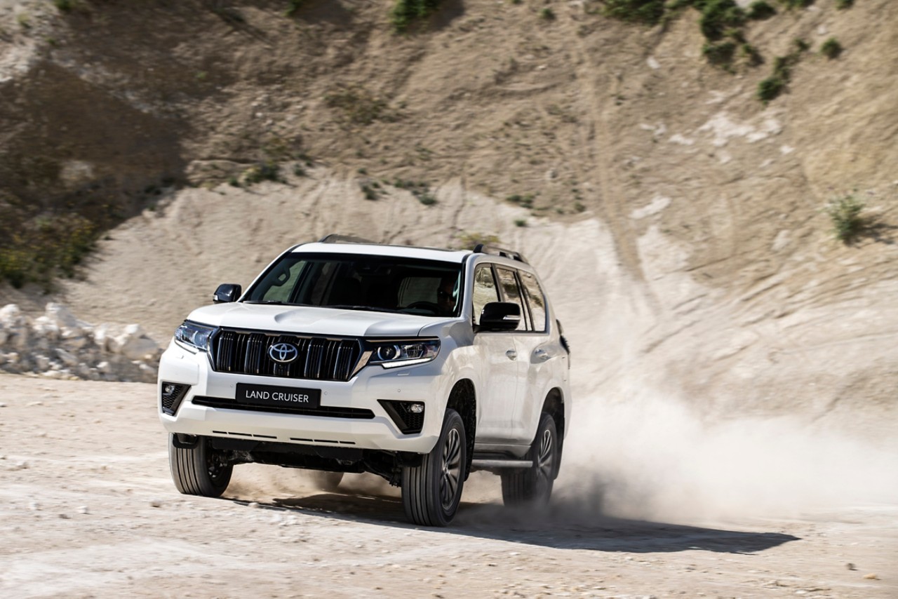 land-cruiser-prado gallery image1