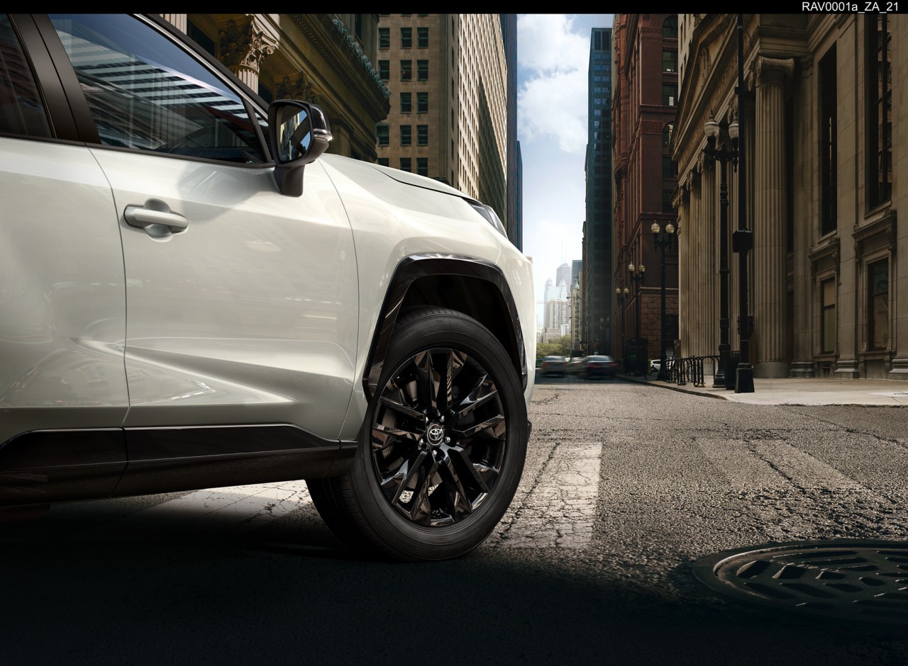 The freedom of a self-charging hybrid